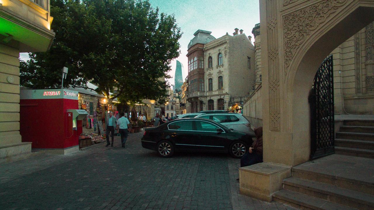 Old Castle Boutique Hotel Baku Exterior photo